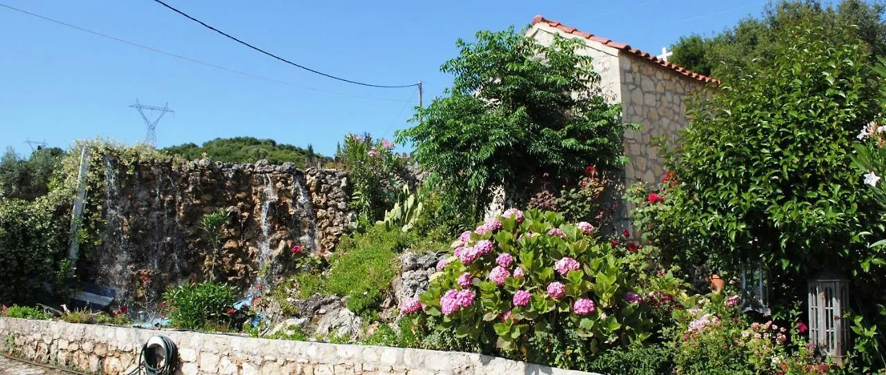 Vervekis Apartments Fiskardo 0*,
